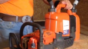 Как правильно заправлять бензопилу