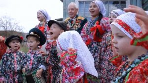 «Россия жива «  Музыка Людмилы Николаевой, стихи Евгения Муравьёва