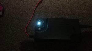 Зарядное устройство BL1204 новое, не заряжает