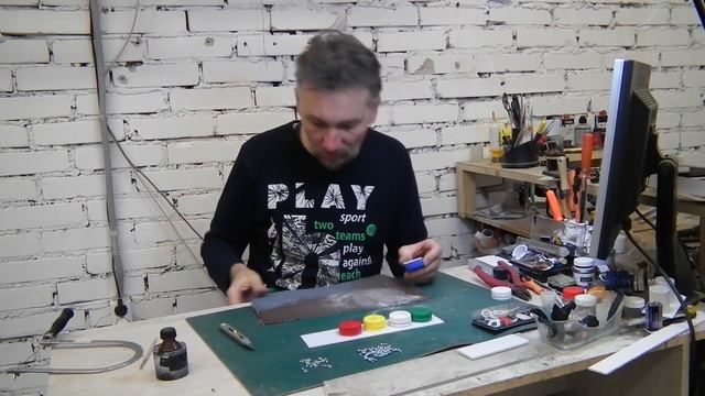 Поделки из пластиковых бутылок. Органайзер для мелочей из пробок.