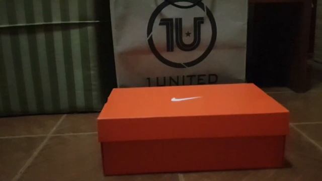 Nike Odyssey React 2 Flyknit (Ph) смотреть онлайн