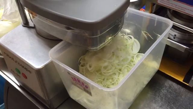 Robot Coupe onion slicing смотреть онлайн