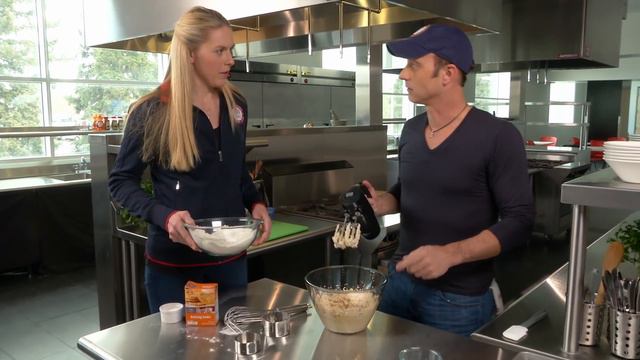 Cooking With Team USA and Brian Boitano | Chocolate Chip Cookies смотреть онлайн