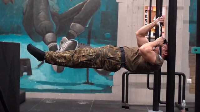 Greek Commando Extreme Workout / Slidismode смотреть онлайн
