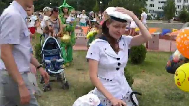 парад колясок и велосипедов - ч.3 смотреть онлайн