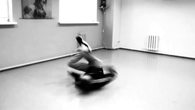 Школа брейк-данса Scramble - Slow Promo B&W смотреть онлайн