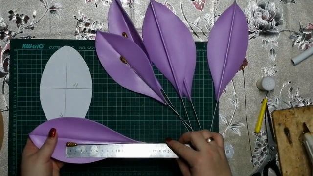 МК Картина "Лилии из изолона".светильник из изолона. смотреть онлайн