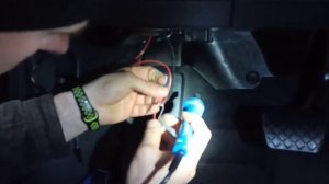 Неоновая подсветка дверей в салон VW Passat