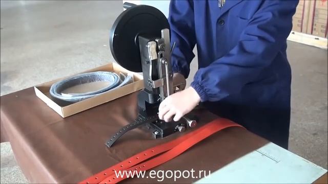 8500 Машина для пробивания отверстий в ремнях смотреть онлайн