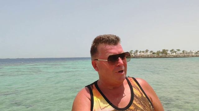 Опять негатив на пляже El Sakia и посетил пляж Zahabia.