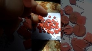 Керамические конденсаторы, «Флажки»