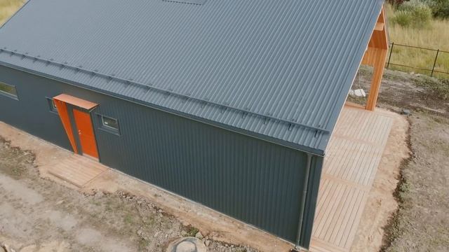 Михаил Веган с супругой о новом доме. Барнхаус из СИП на УШП. смотреть онлайн