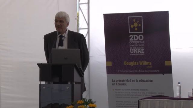 UNAE - Ponencia J. Douglas Willms; Presidente de la Academia Inetrnacional de Educación смотреть онлайн