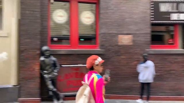 Ливерпуль, Англия. Улица Битлз, как я ее называю. Там находиться Cavern Club.