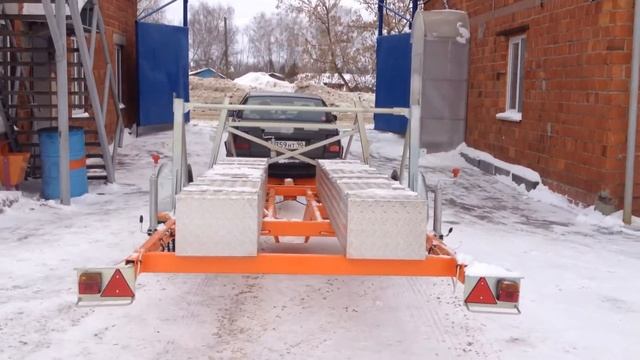 Прицеп на полуосях для перевозки яхты с килем смотреть онлайн