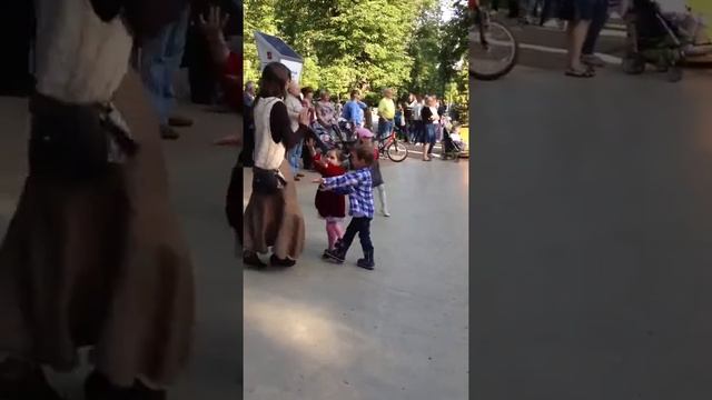 Танцплощадка смотреть онлайн