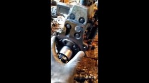 Снимаем ТНВД с дизеля Д240. Українською