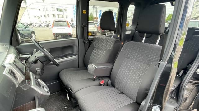 Дешевый 4-местный минивэн Daihatsu Wake, цены на заказ из Японии, характеристики. смотреть онлайн