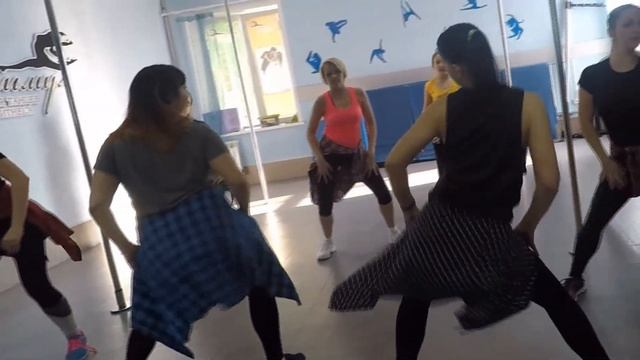 DESPASITO - fitness dance - LuisFonsi ft Daddy Yankee смотреть онлайн