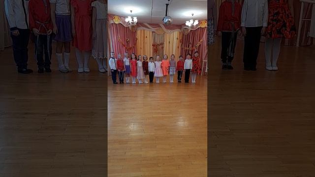 ГБОУ Школа 1797 «Богородская» ДО 4/3 «Росток» - песня "Осень жёлтым листопадом" смотреть онлайн