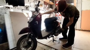 лайфХАК на Скутер Vento Retro 150cc не заводится на холодную. Обзор про трудный запуск.