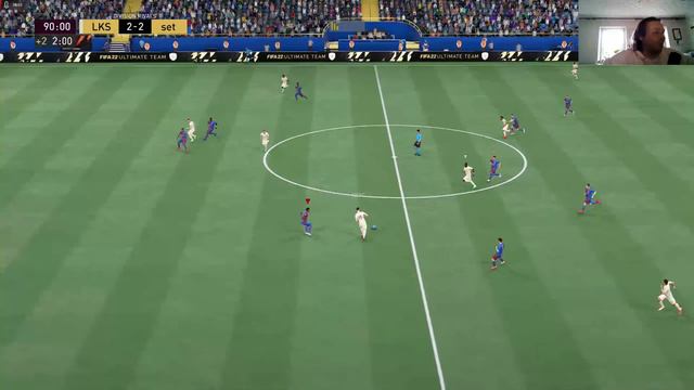 FIFA 22 против FIFA 21 смотреть онлайн