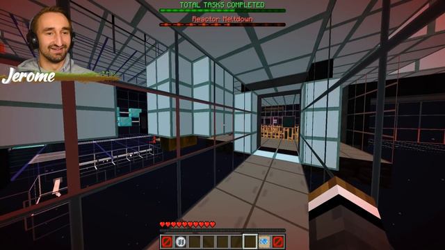 Using XRAY Hacks In Minecraft Among Us смотреть онлайн