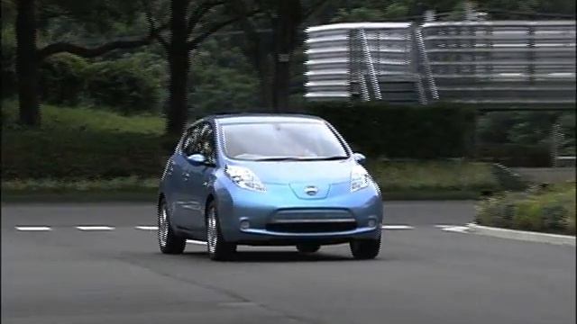 Nissan LEAF Zero Emission Car Video