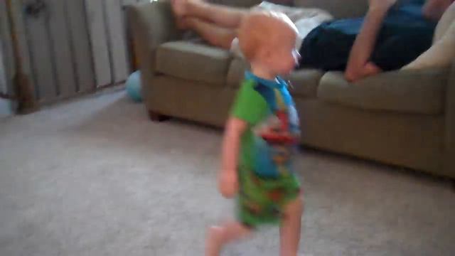 Twin boys playing with their Boston Terrier dog смотреть онлайн