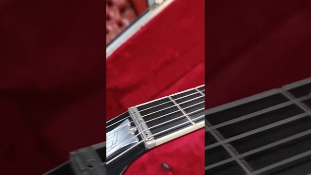 Pt 2 F**K you Gibson | 'High Performance' Gibson Les Paul.. Nut is COOL though.. & on DGD now anywa смотреть онлайн