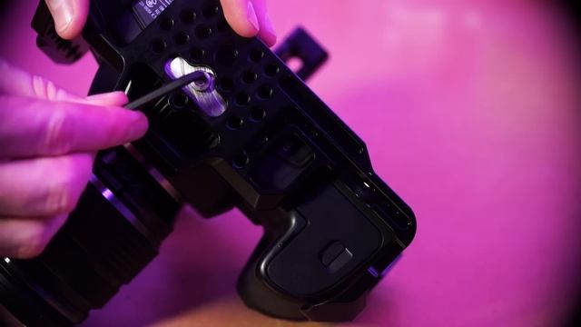 SmallRig Cage for the Blackmagic Pocket 4K | The Film Look смотреть онлайн