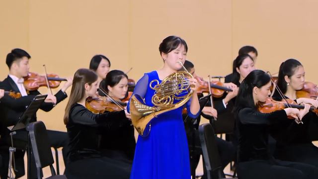 Shen Yun Symphony Orchestra: Mozart Horn Concerto No. 3 in E flat major, K. 447 смотреть онлайн