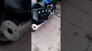 Yamaha Warrior 1700 стоковый глушитель