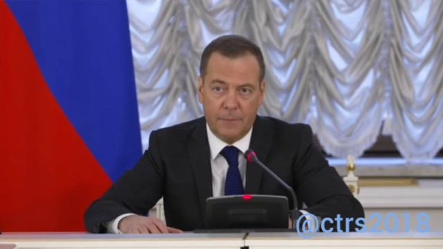 Медведев: «Россия должна иметь биометрические данные каждого мигранта, иначе — отказ во въезде». смотреть онлайн