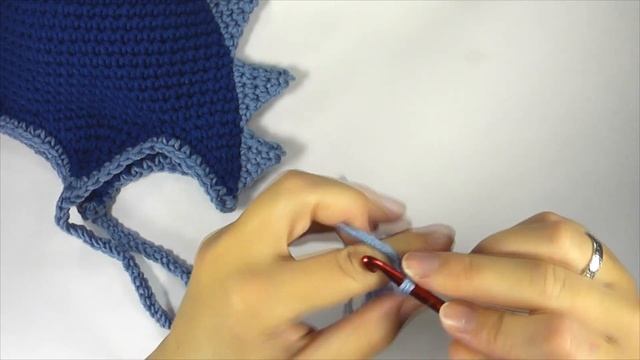 Как связать шапку динозавра для мальчика - Вяжем дино-шапку крючком смотреть онлайн