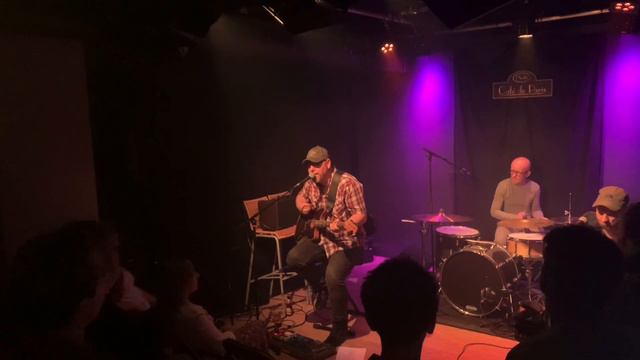 Acoustasonic Jazzmaster live / Eric in the kitchen - I thought my life was ok ( Audito, Tourcoing ) смотреть онлайн