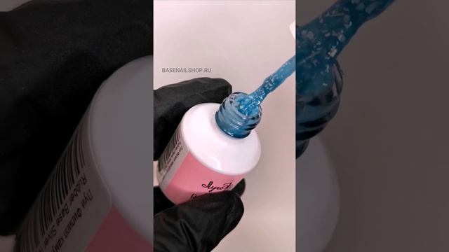 Камуфлирующая руббер база Silver Base с серебряной поталью, 620руб|15мл. смотреть онлайн