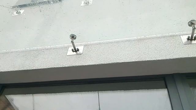 Стеклянные козырьки над входом. Что нужно знать. смотреть онлайн