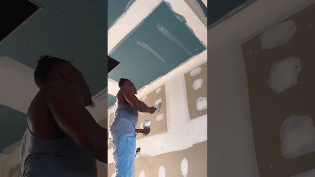 “Screw Holes Tutorial #howtoviralshortvideo #lifehacks #quicktips #smoothwalls #housetips #tips #di