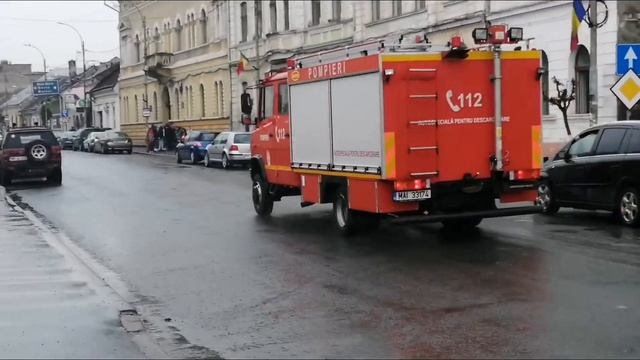 [ISU Maramures] - Autospeciala de descarcerare grea Mercedes Vario смотреть онлайн