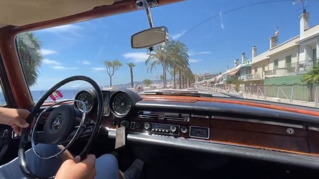 STUNNING Oldtimer I W111 Coupe I At Nizza Promenade смотреть онлайн