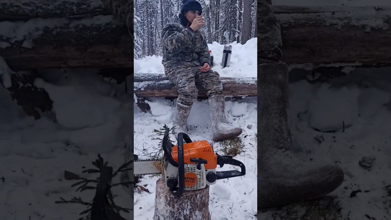 Ножовка или бензопила?Китайский Stihl ms180.Hacksaw or chainsaw? смотреть онлайн