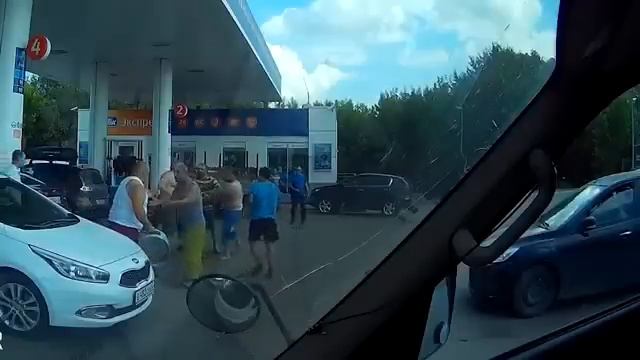 Кровавое побоище на АЗС под Рязанью смотреть онлайн