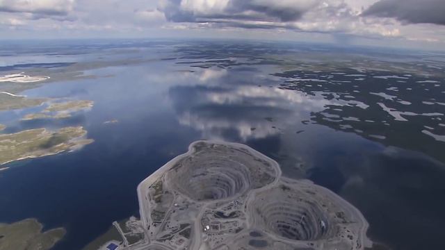 САМЫЕ НЕОБЫЧНЫЕ И БОЛЬШИЕ ДЫРЫ В МИРЕ. ТОП 7 самых гигантских дыр на земле. смотреть онлайн