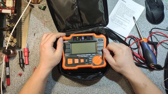 Мегаомметр очень нужный прибор, для чего)? обзор китайского прибора, проверка ИН-12 смотреть онлайн