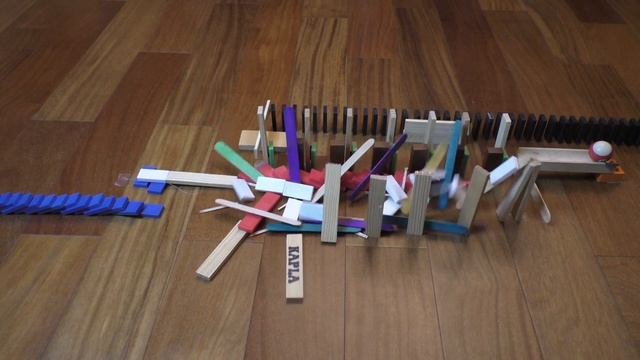 31 UNBELIEVABLE Domino Tricks! (10,000 Dominoes, Quarantine Edition) смотреть онлайн