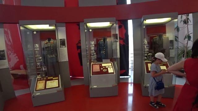 Что мне не понравилось в музее на Прохоровском поле смотреть онлайн