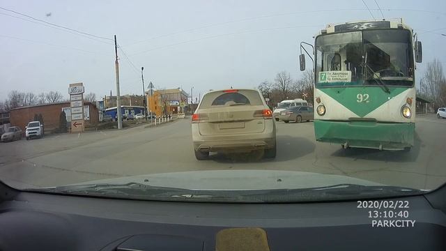 Троллейбус в Таганроге смотреть онлайн