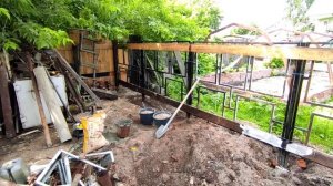 Бетонирую столбы под забор раствор 2 к 3 за 5 минут