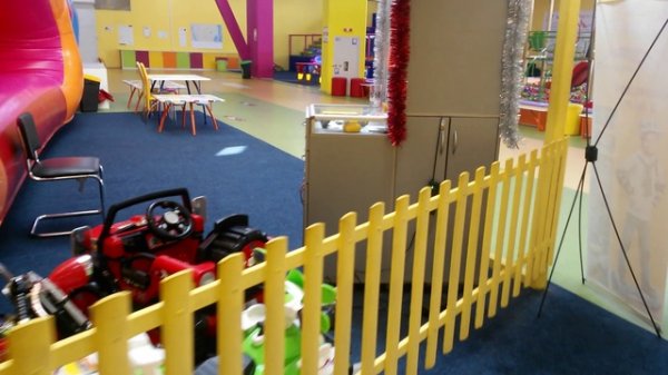 Развлекательный центр Lavina mall, батуты, надувные горки, лабиринт